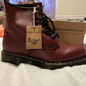 Dr. Martens 1460 Cherry Red Leather Lace Up Combat Ankle Boots Women's Size 8